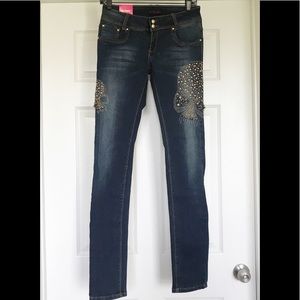 NWT D. King Skull Detailing Skinny Jeans Size 28